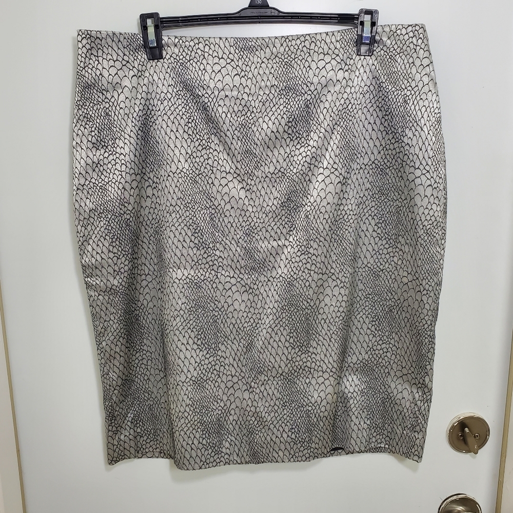 Ellen Tracy Elegant Gray Patterned Skirt Size 12